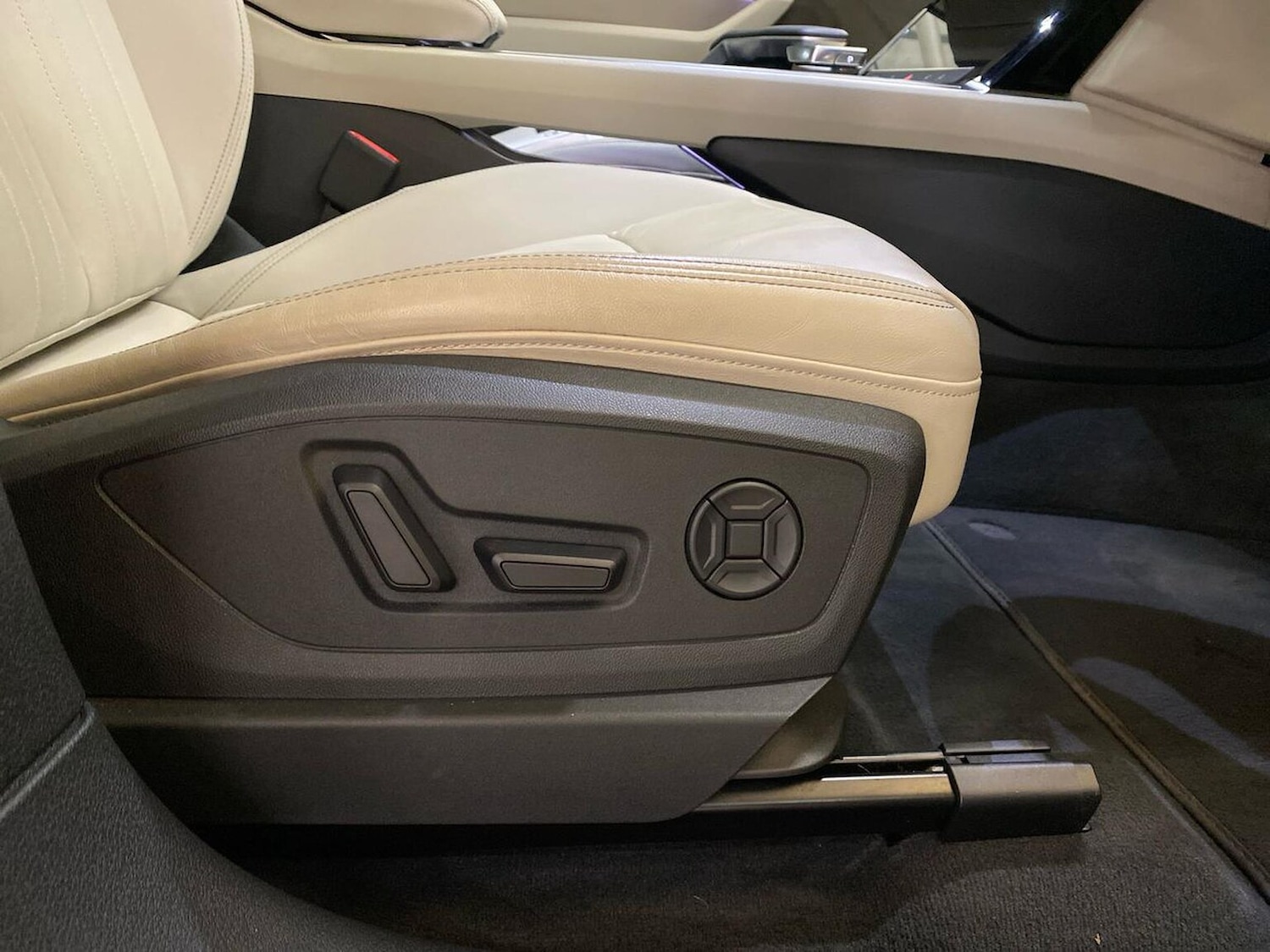 Used Audi Q8 2024 for sale - 78191634: Photo 32