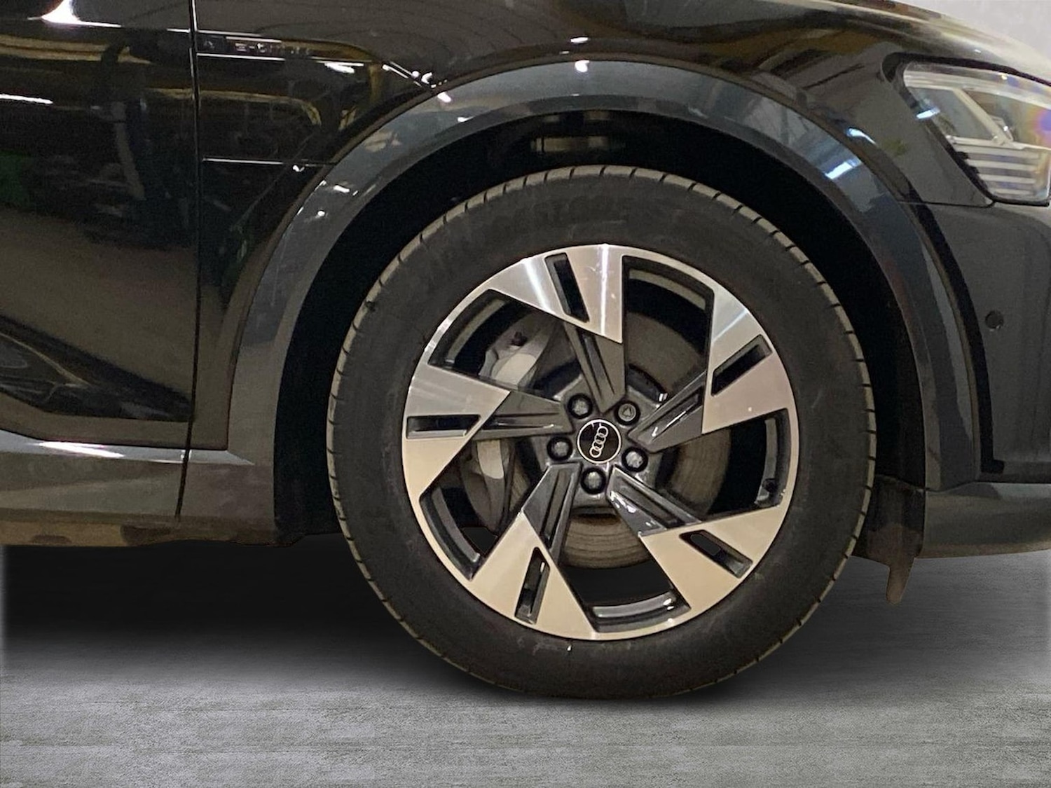 Used Audi Q8 2024 for sale - 78191634: Photo 8