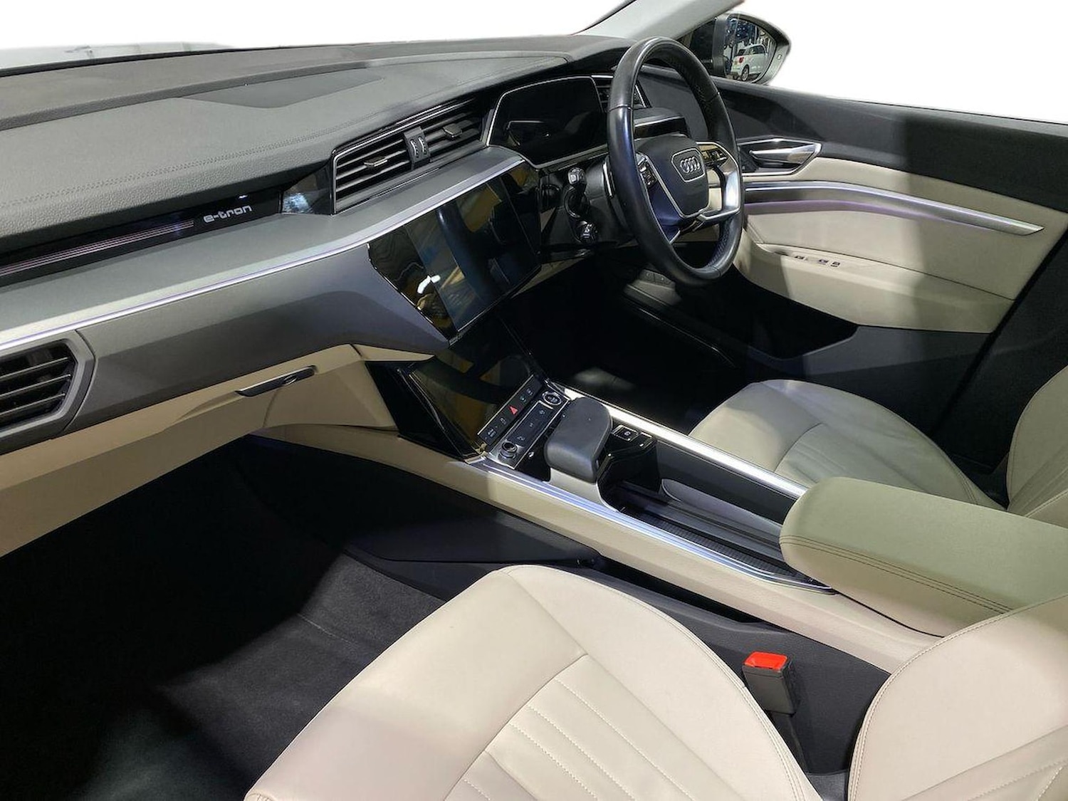 Used Audi Q8 2024 for sale - 78191634: Photo 9