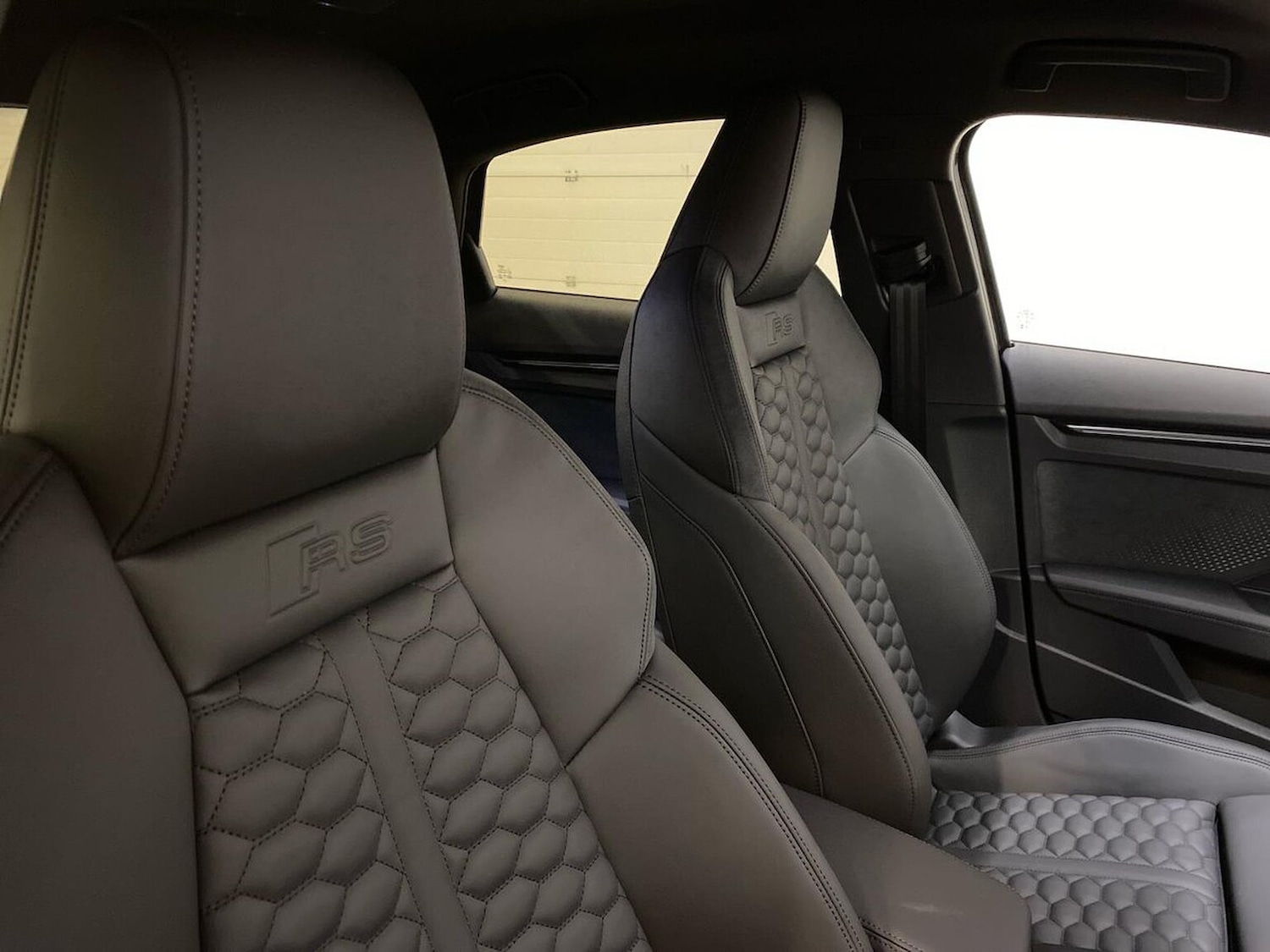 Used Audi RS3 2025 for sale - 76357909: Photo 14