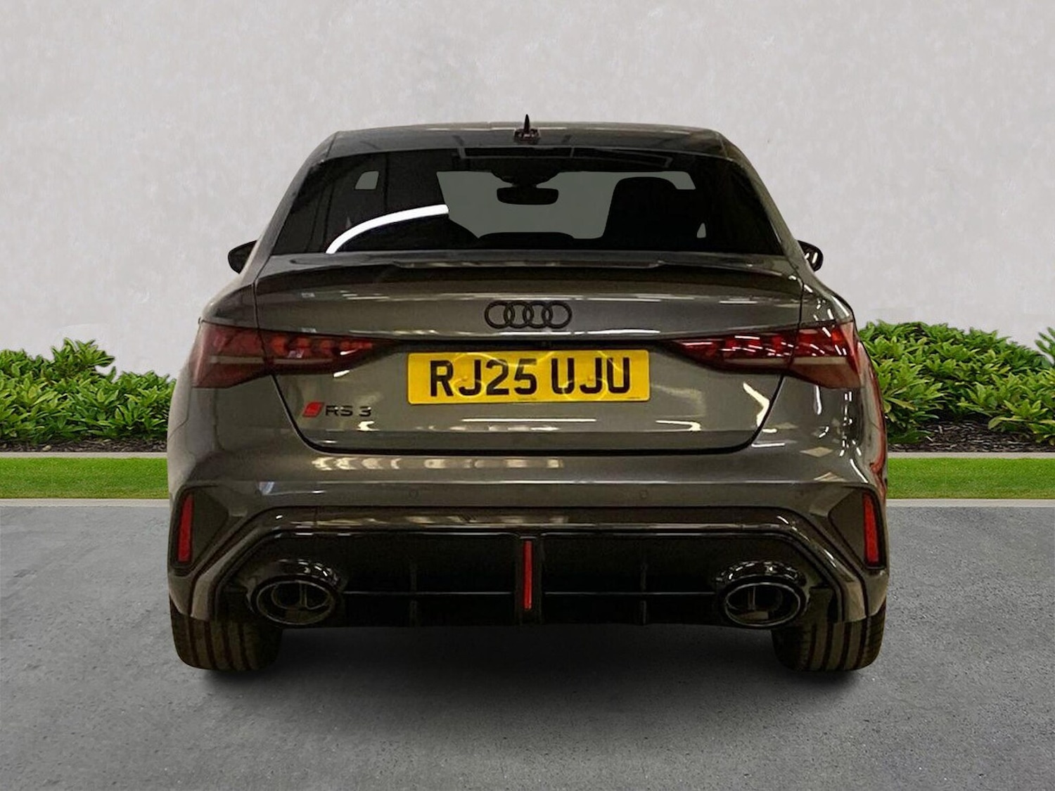 Used Audi RS3 2025 for sale - 76357909: Photo 4