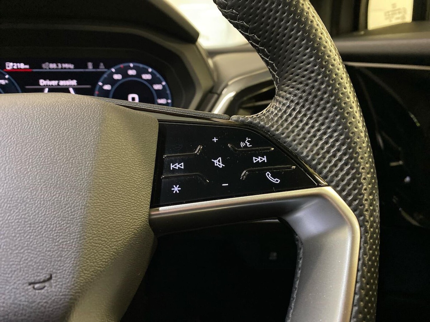 Used Audi Q4 e-tron 2022 for sale - 76699547: Photo 27