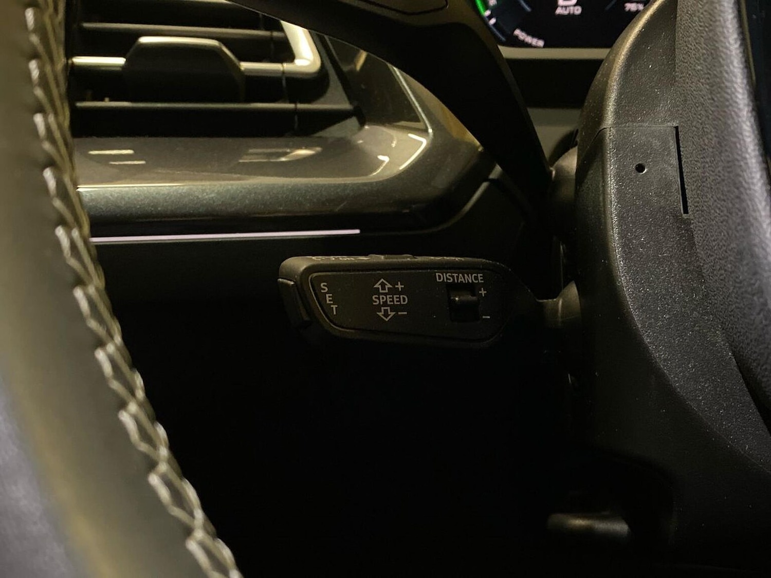 Used Audi Q4 e-tron 2022 for sale - 76699547: Photo 28