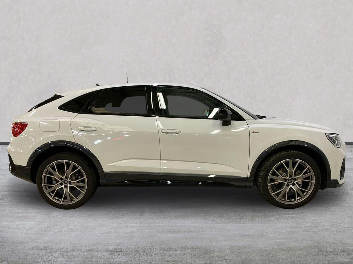 Used Audi Q3 2025 for sale - 76198500: Photo 3
