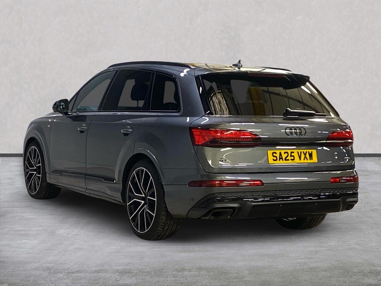 Used Audi Q7 2025 for sale - 76391744: Photo 2