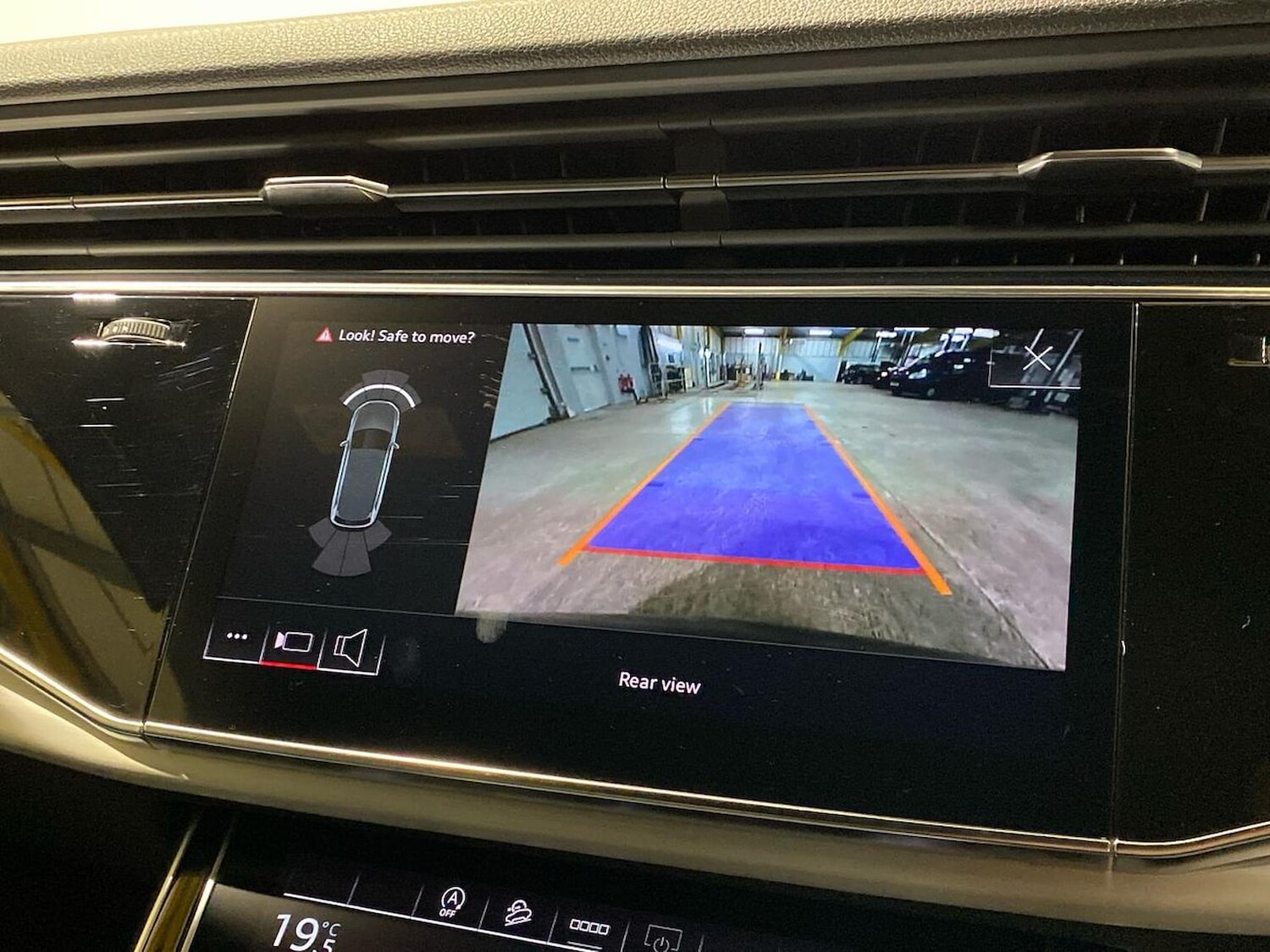 Used Audi Q7 2024 for sale - 78191367: Photo 25