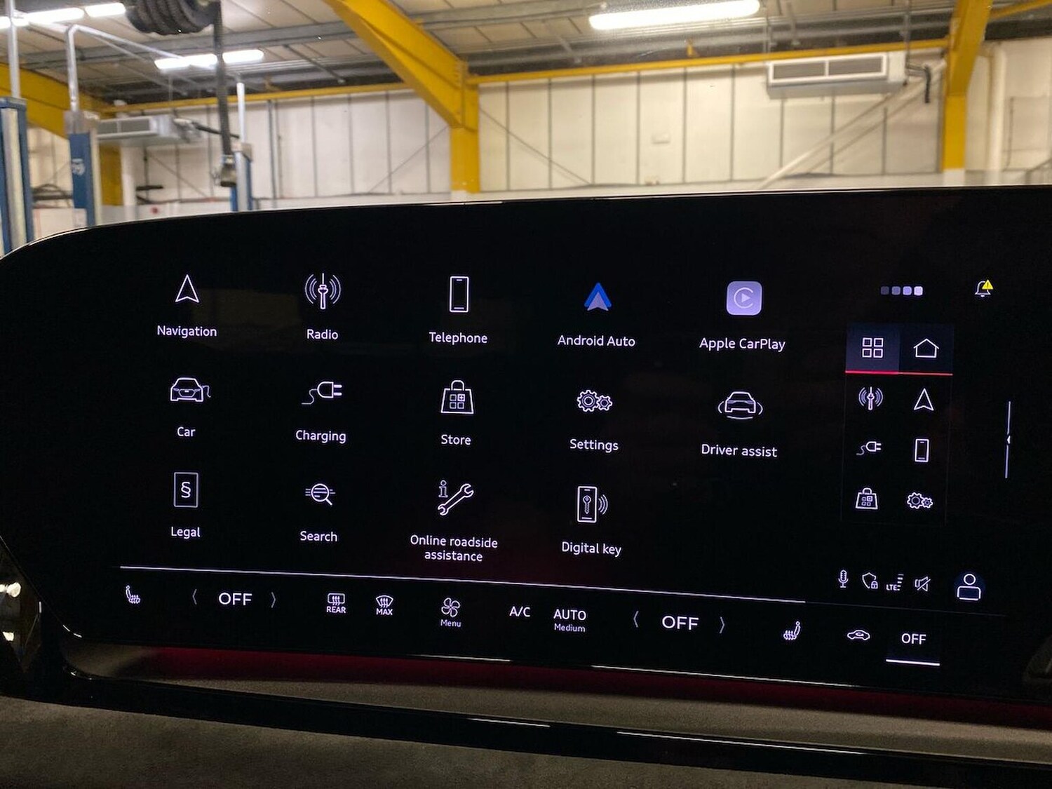 Used Audi Q6 e-tron 2025 for sale - 77487852: Photo 11