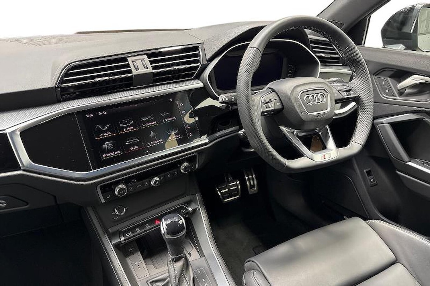 Used Audi Q3 2025 for sale - 76396870: Photo 7