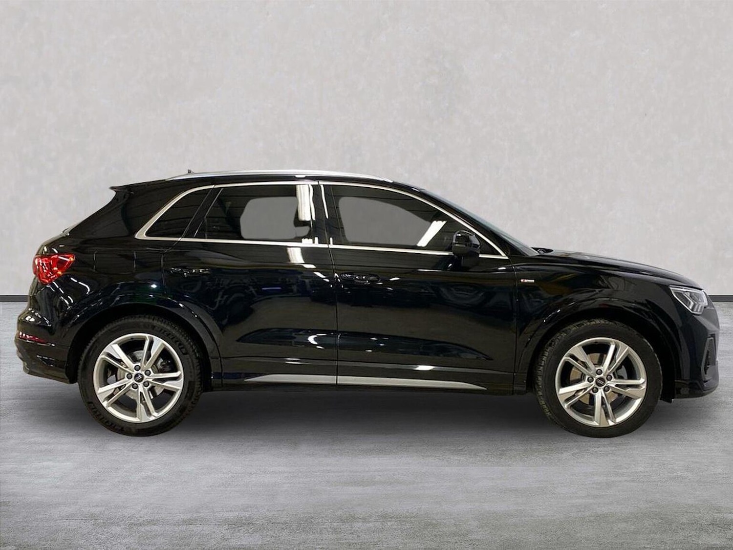 Used Audi Q3 2025 for sale - 76845234: Photo 3