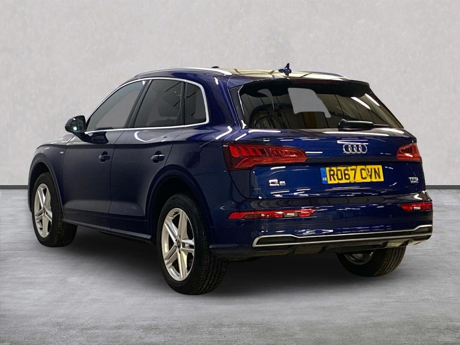 Used Audi Q5 2017 for sale - 76706483: Photo 2