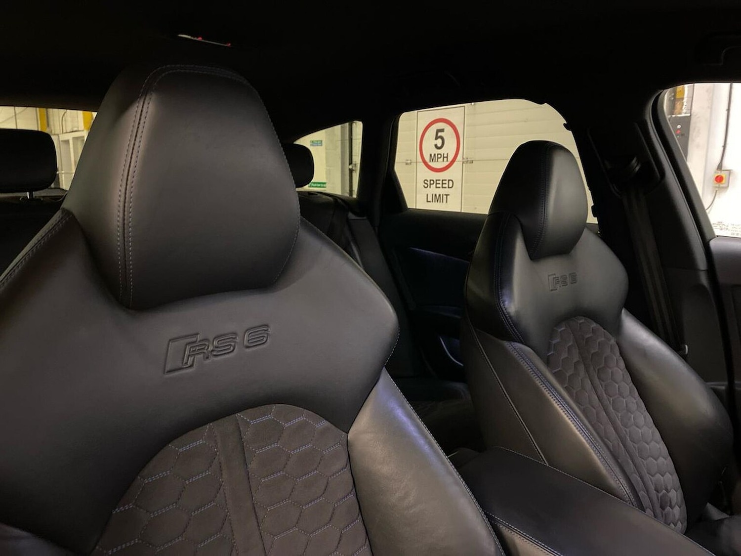 Used Audi RS6 2018 for sale - 76510662: Photo 14