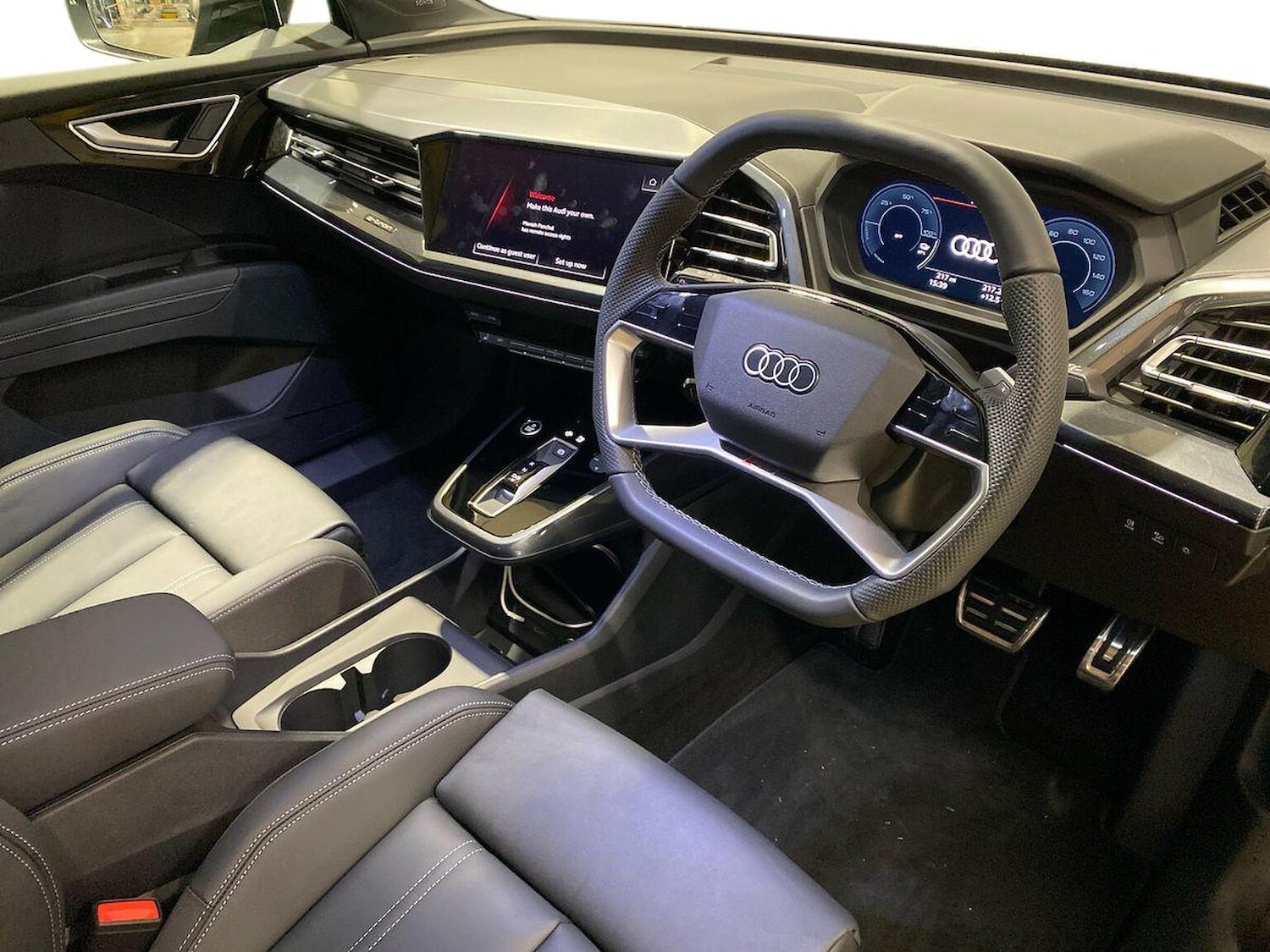 Used Audi Q4 e-tron 2026 for sale - 78169001: Photo 15