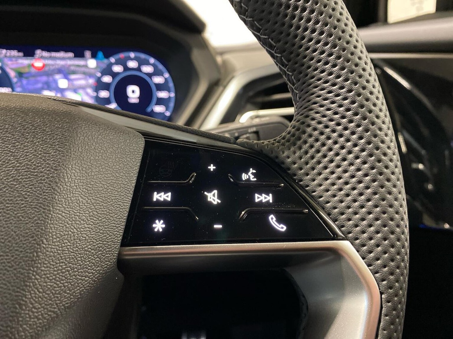 Used Audi Q4 e-tron 2026 for sale - 78169001: Photo 27