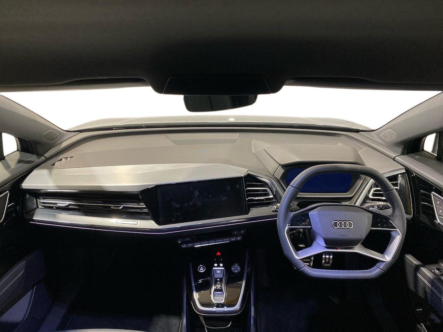 Used Audi Q4 e-tron 2026 for sale - 78169001: Photo 8