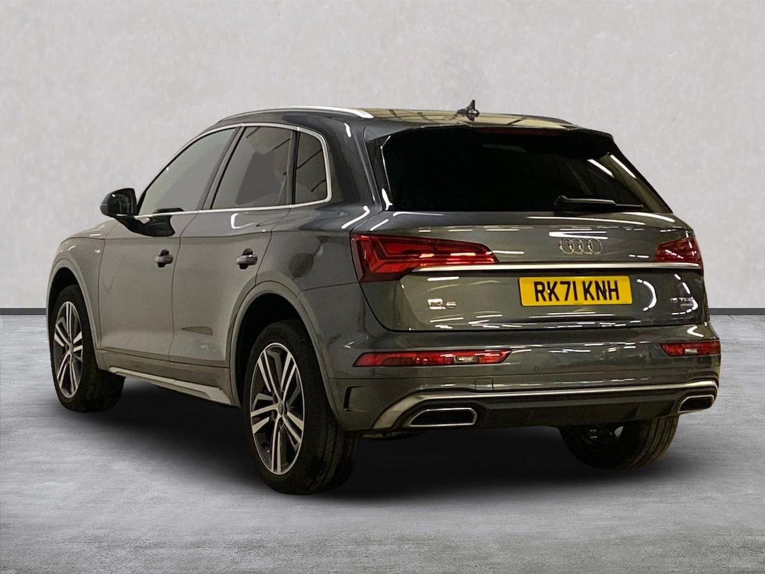 Used Audi Q5 2021 for sale - 76171499: Photo 2