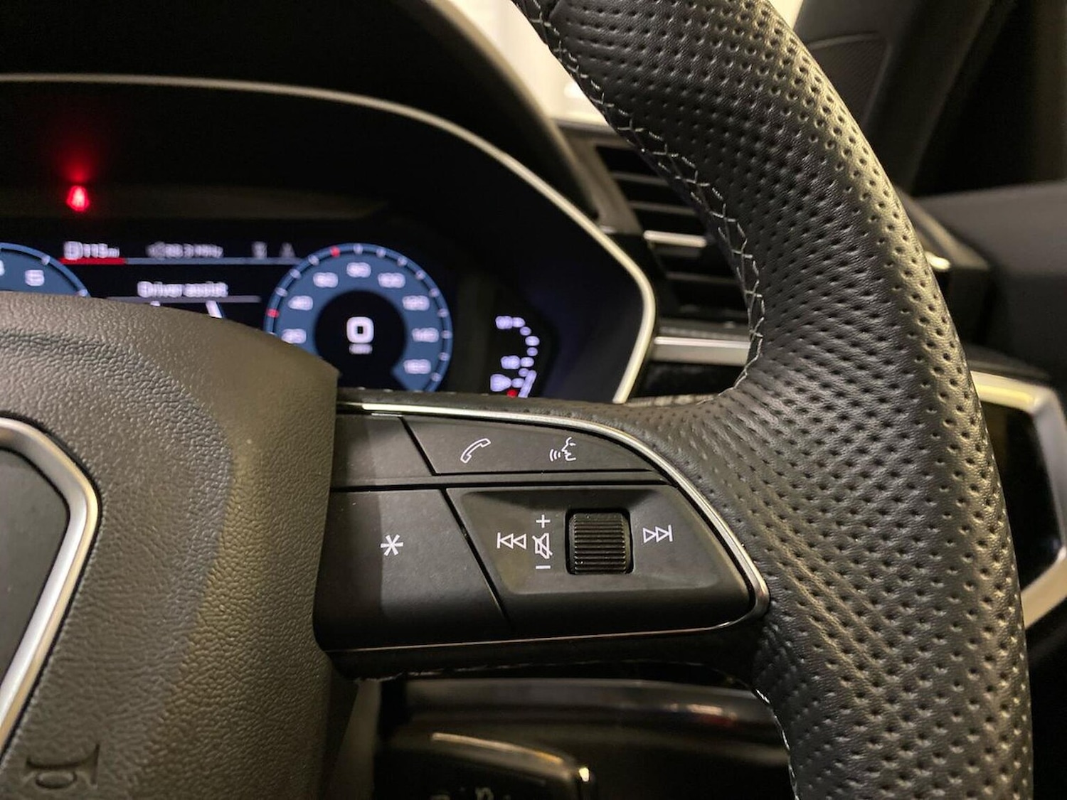 Used Audi Q3 2025 for sale - 76510742: Photo 27