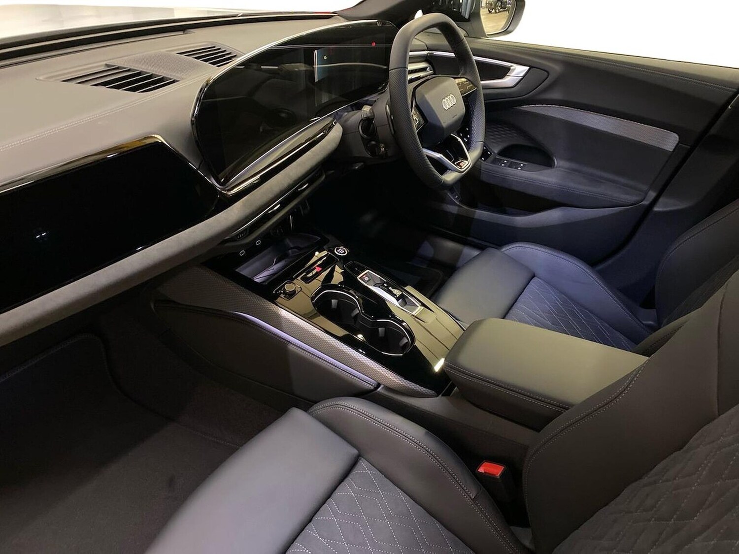 Used Audi A5 2025 for sale - 76305451: Photo 7