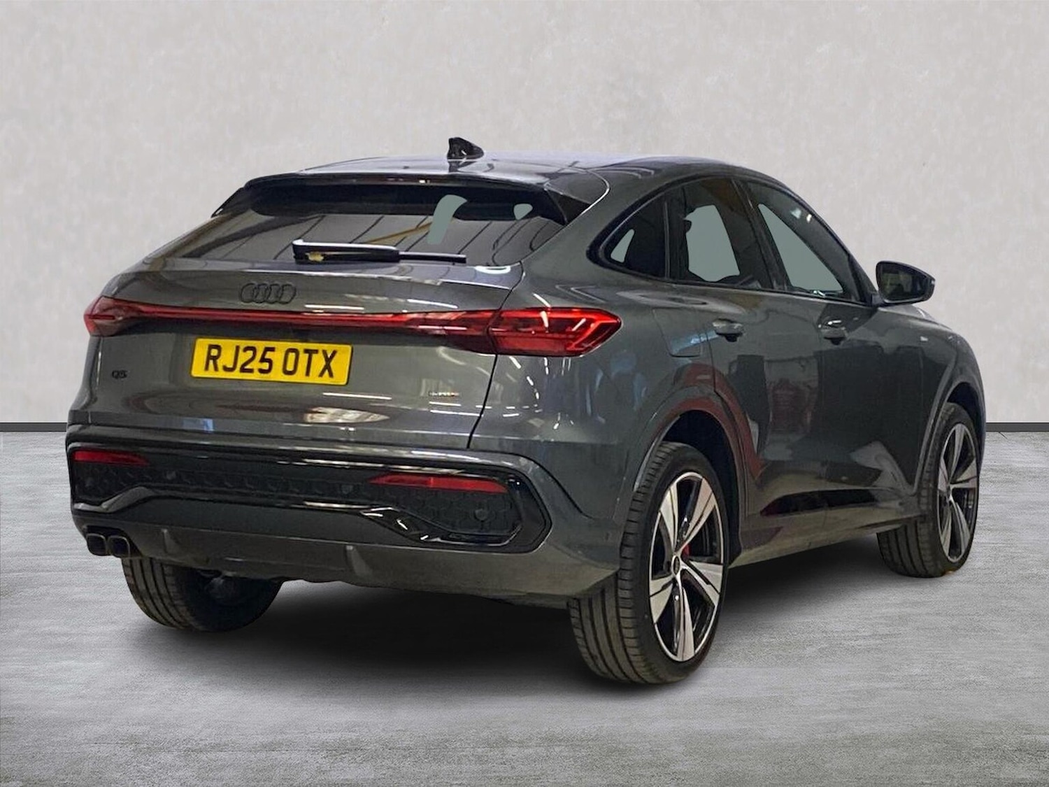 Used Audi Q5 2025 for sale - 76353670: Photo 18
