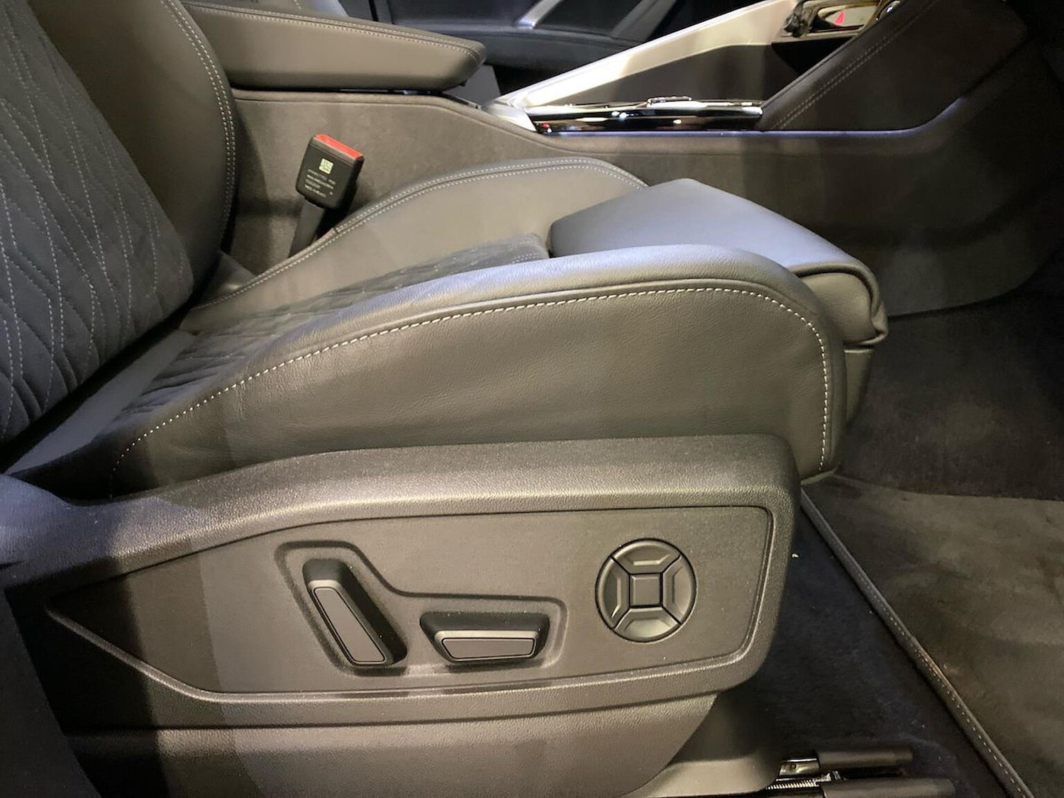 Used Audi Q5 2025 for sale - 76353670: Photo 30