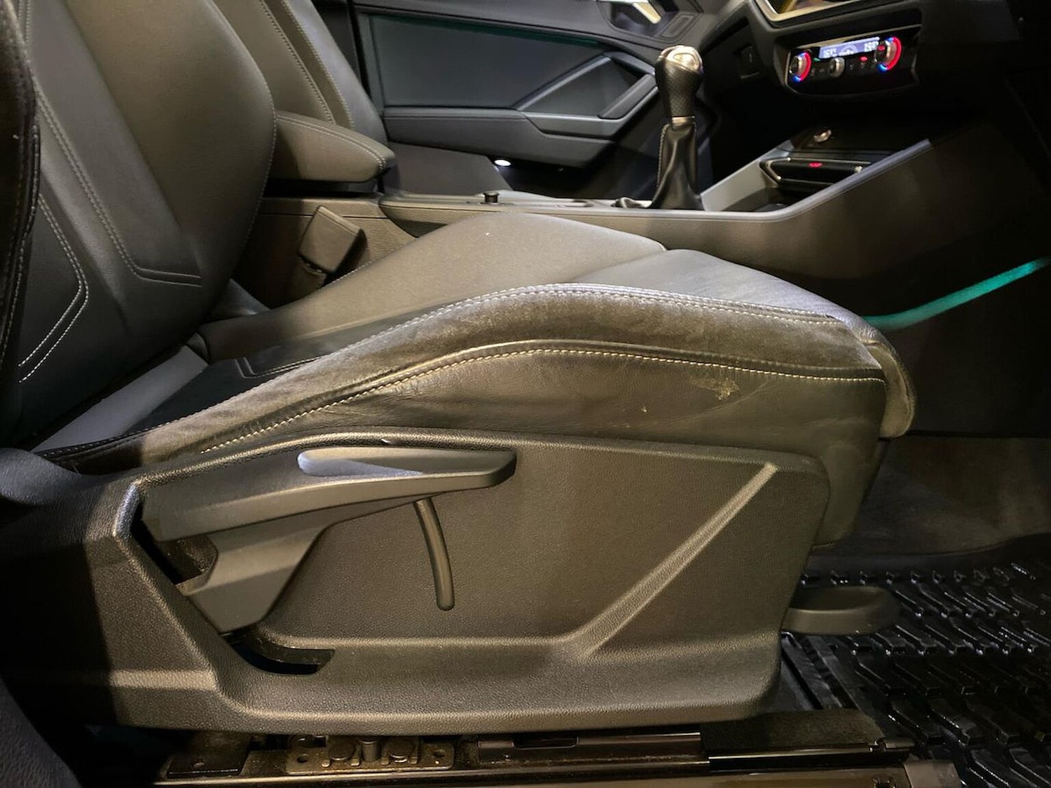 Used Audi Q3 2020 for sale - 76650188: Photo 30