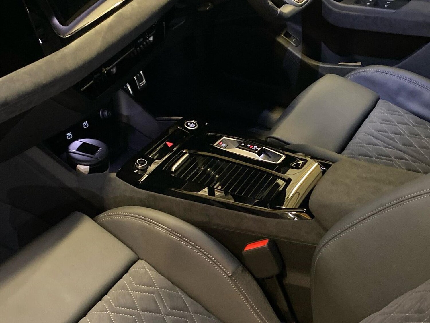 Used Audi Q6 e-tron 2025 for sale - 78191629: Photo 15