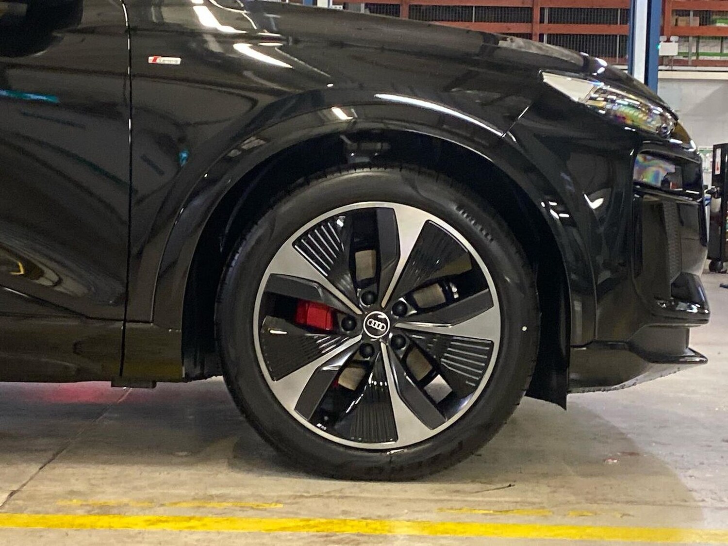 Used Audi Q6 e-tron 2025 for sale - 78191629: Photo 8