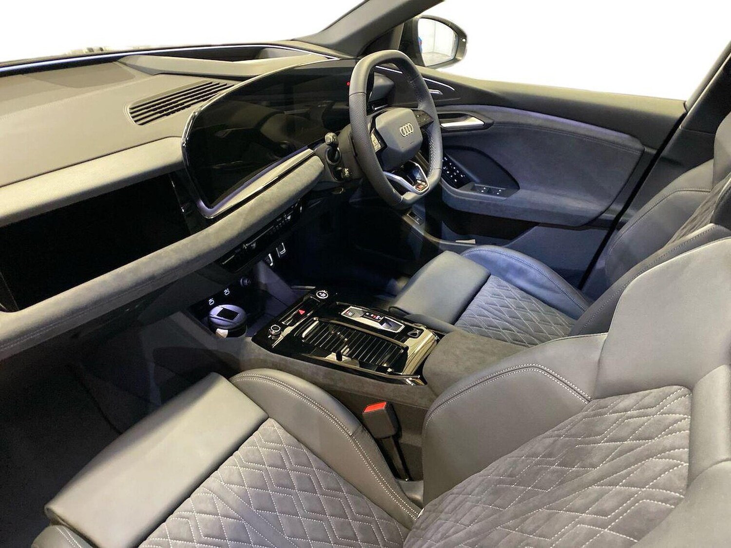 Used Audi Q6 e-tron 2025 for sale - 78191629: Photo 9