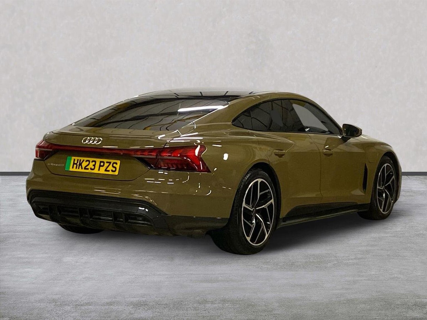 Used Audi e-tron GT 2023 for sale - 76541859: Photo 18