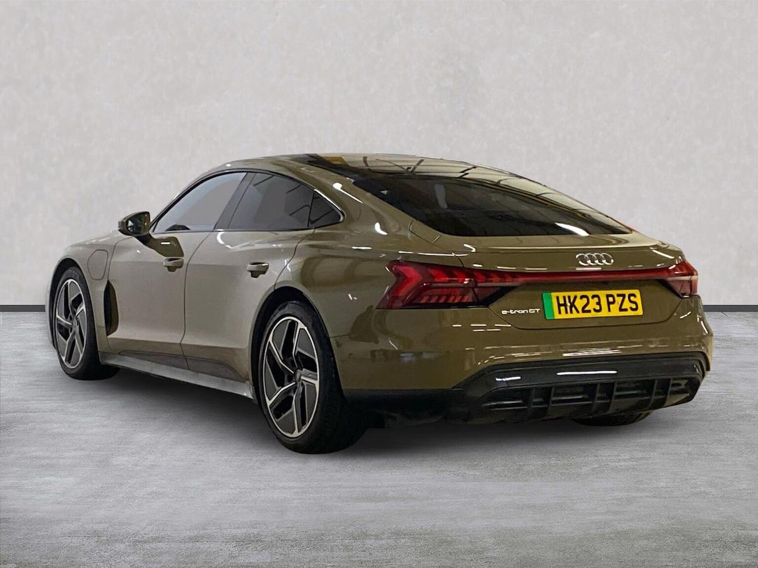 Used Audi e-tron GT 2023 for sale - 76541859: Photo 2