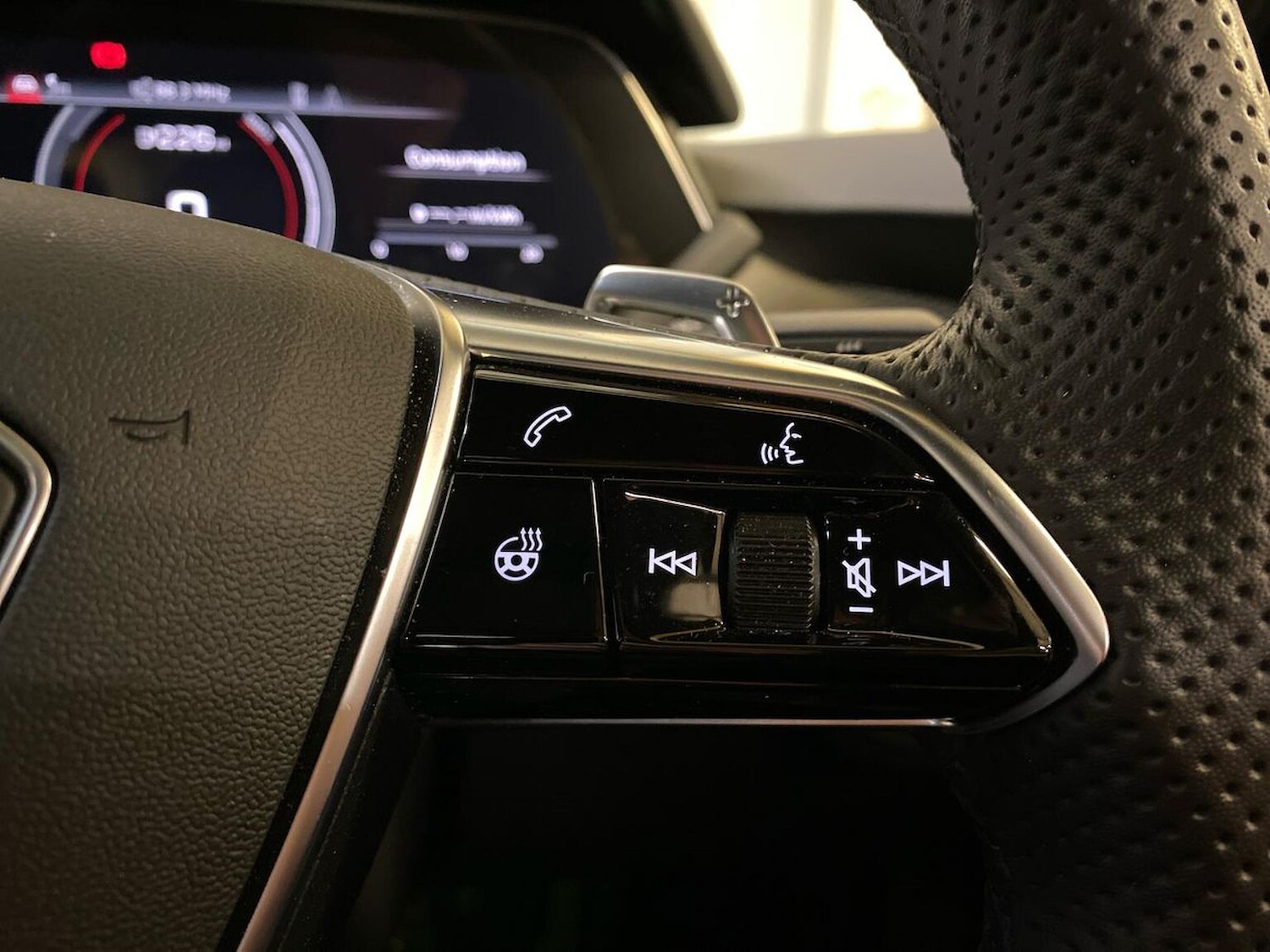 Used Audi e-tron GT 2023 for sale - 76541859: Photo 27