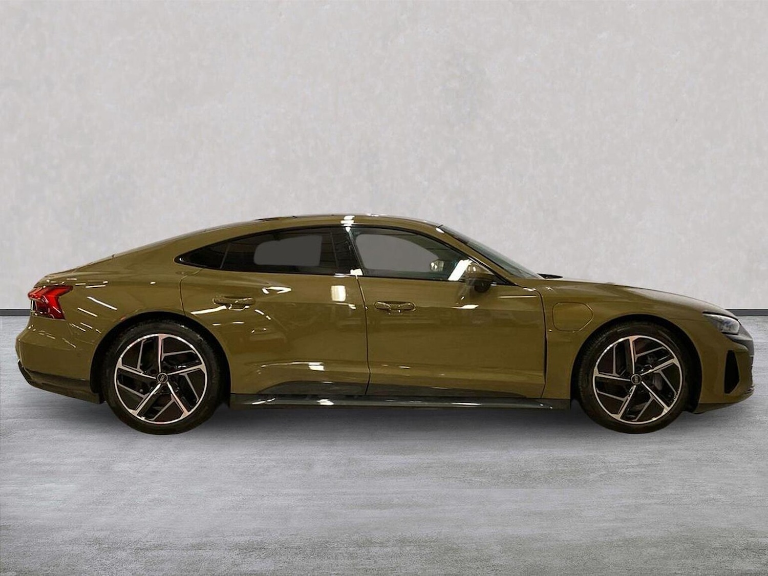 Used Audi e-tron GT 2023 for sale - 76541859: Photo 3