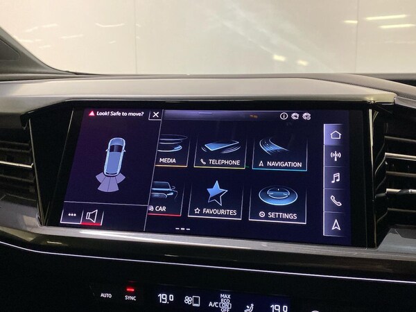 Used Audi Q4 e-tron 2022 for sale - 75663016: Photo 23