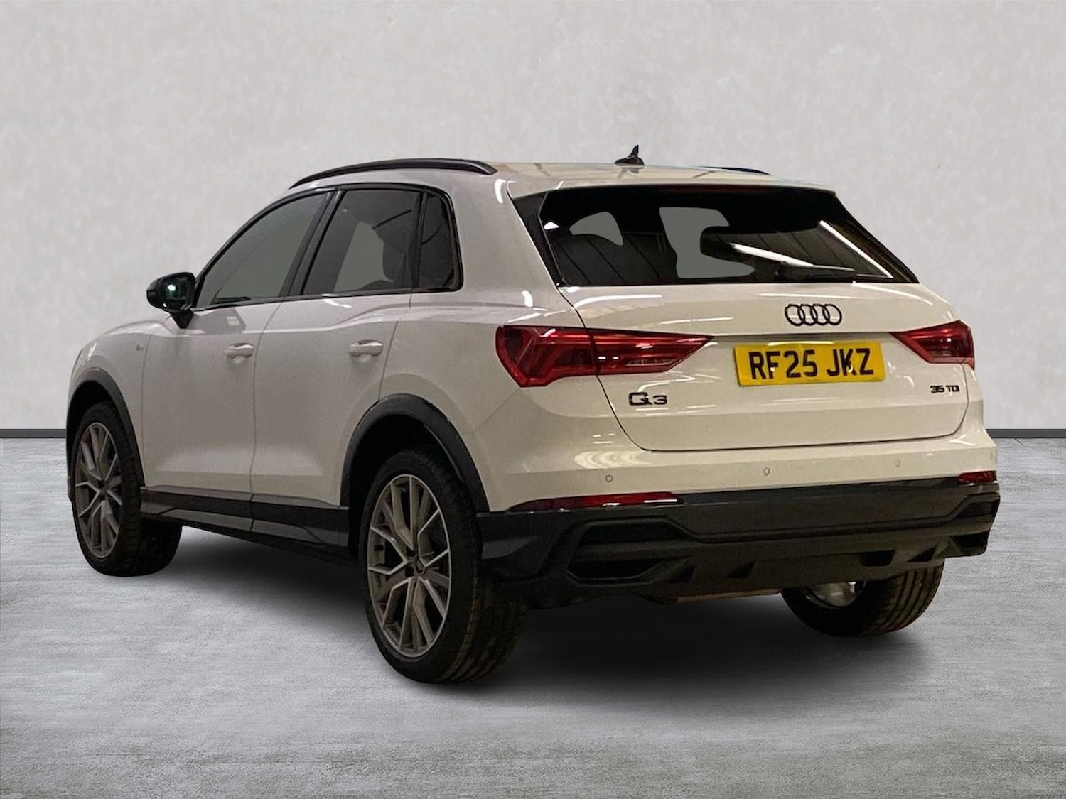 Used Audi Q3 2025 for sale - 77487873: Photo 2