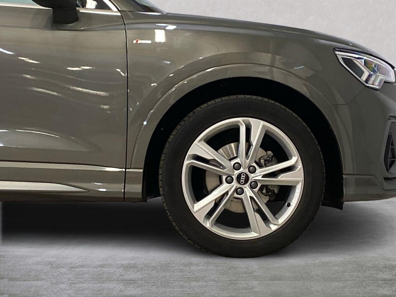 Used Audi Q3 2021 for sale - 76565488: Photo 6