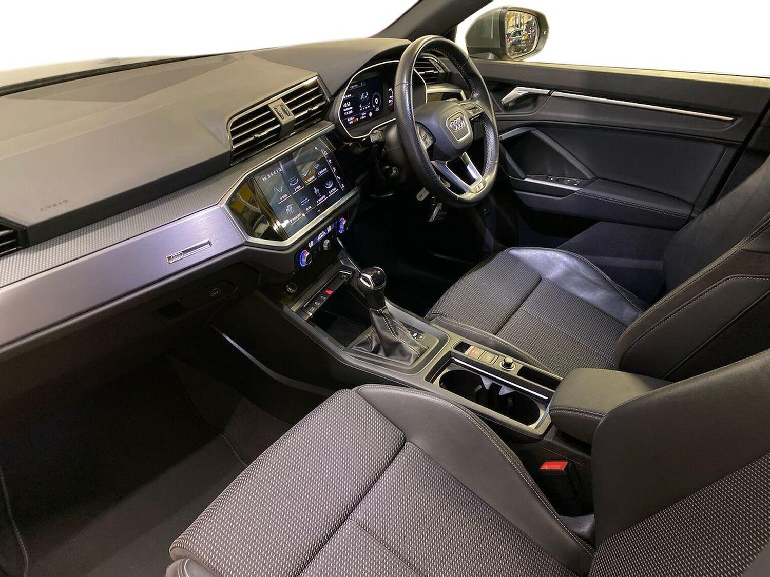 Used Audi Q3 2021 for sale - 76565488: Photo 7