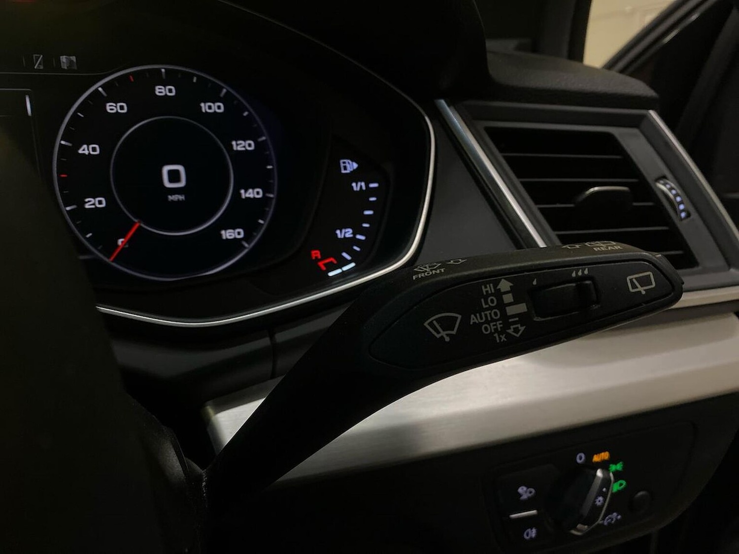 Used Audi Q5 2020 for sale - 76149530: Photo 28