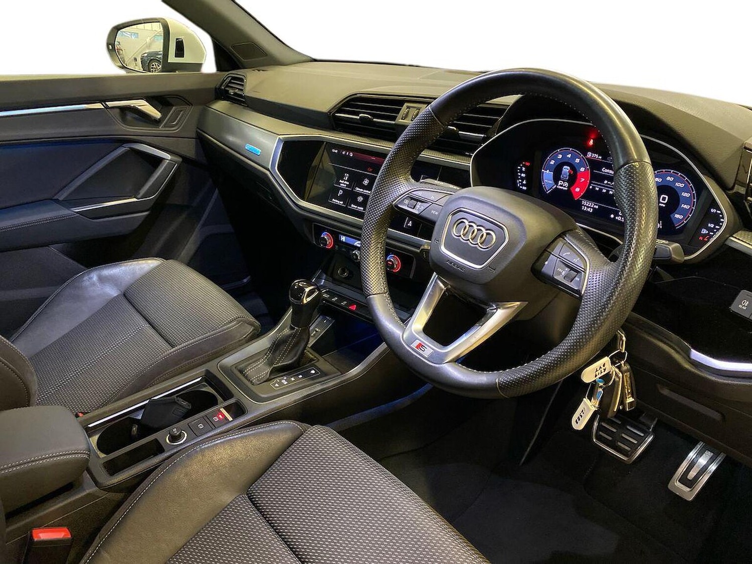 Used Audi Q3 2019 for sale - 76650189: Photo 15