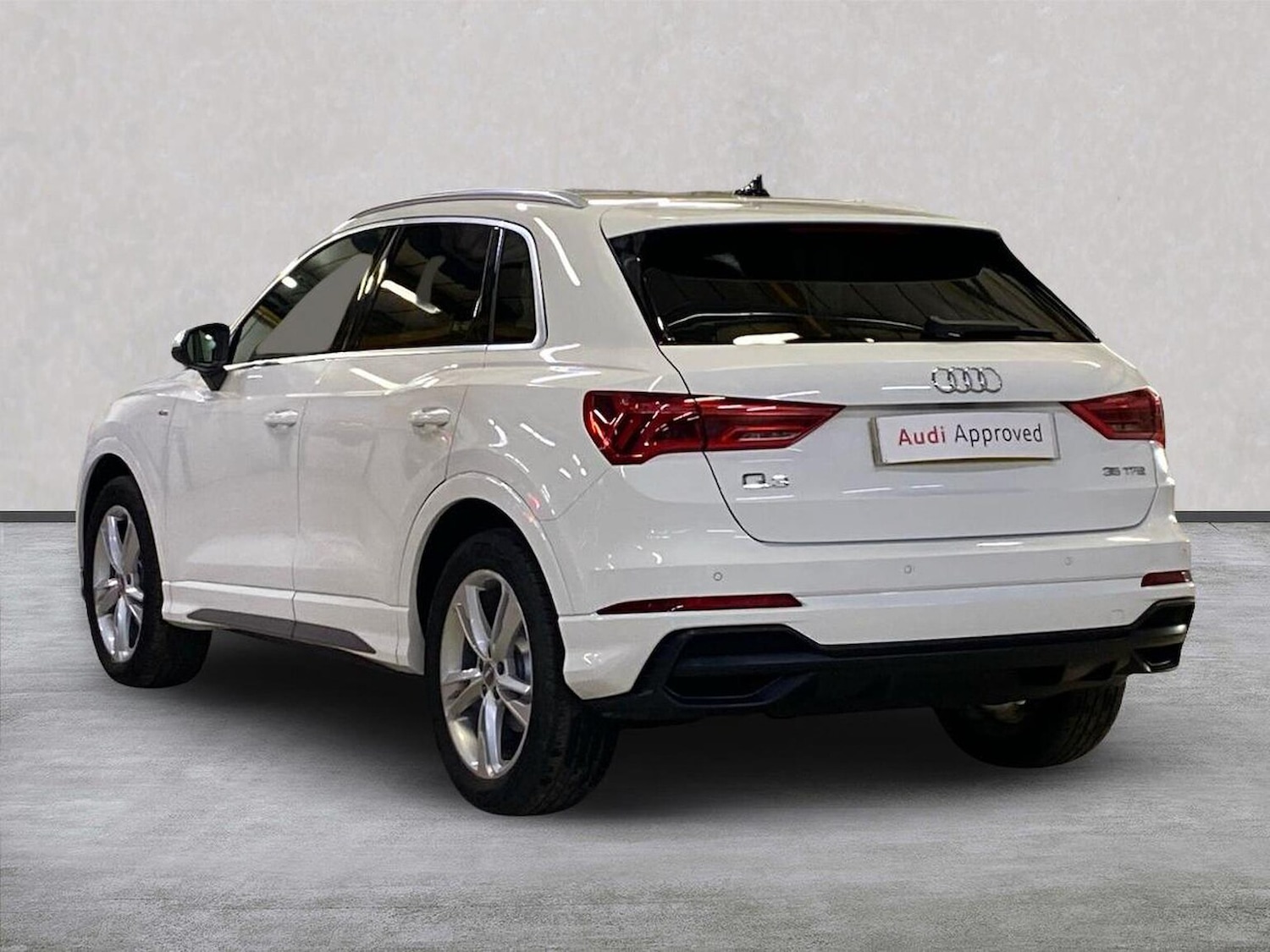 Used Audi Q3 2019 for sale - 76650189: Photo 2