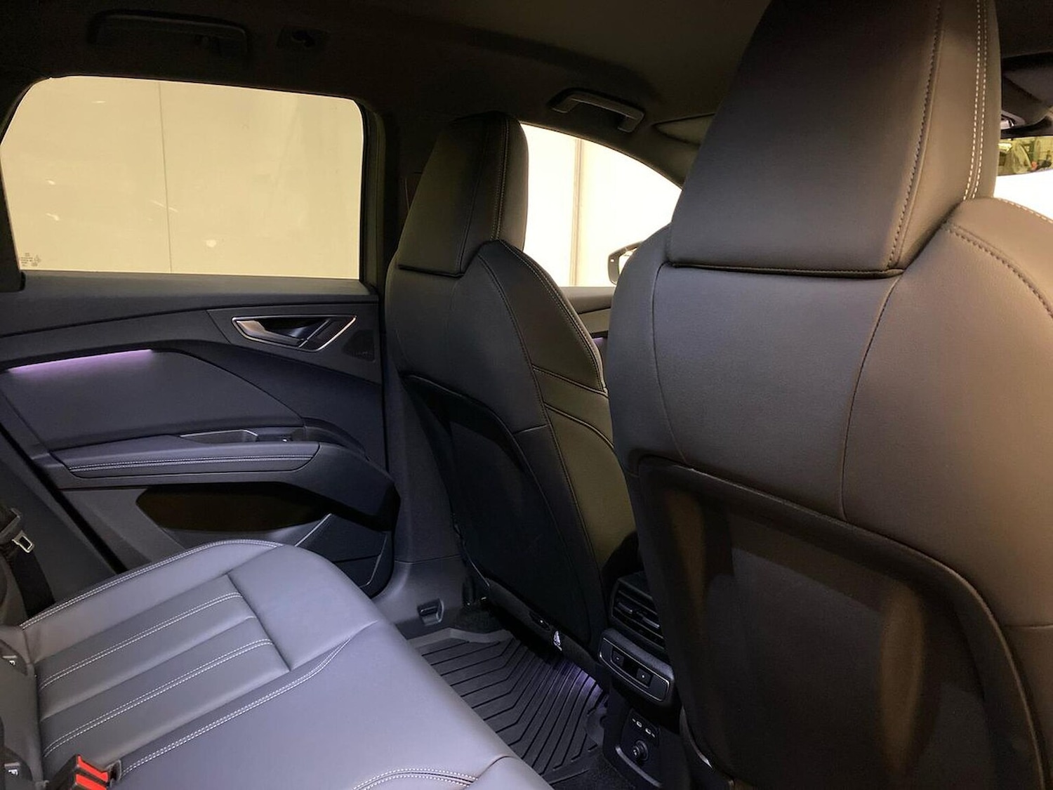 Used Audi Q4 e-tron 2025 for sale - 76352528: Photo 16