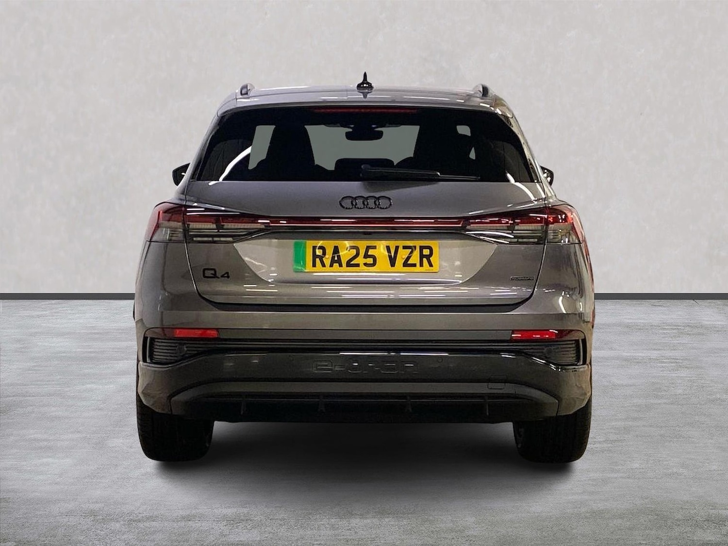 Used Audi Q4 e-tron 2025 for sale - 76352528: Photo 4