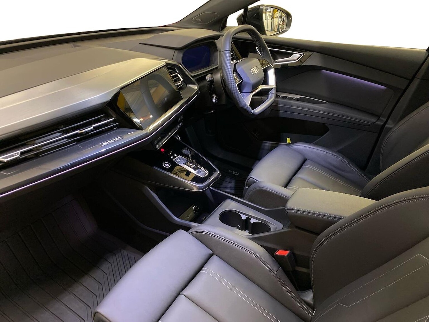 Used Audi Q4 e-tron 2025 for sale - 76352528: Photo 7