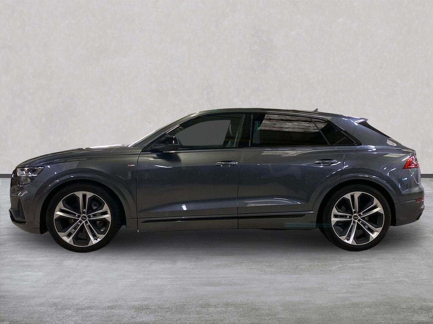 Used Audi Q8 2023 for sale - 76396867: Photo 19