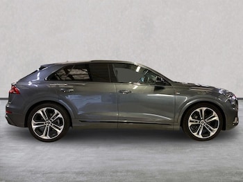 Used Audi Q8 2023 for sale - 76396867: Photo