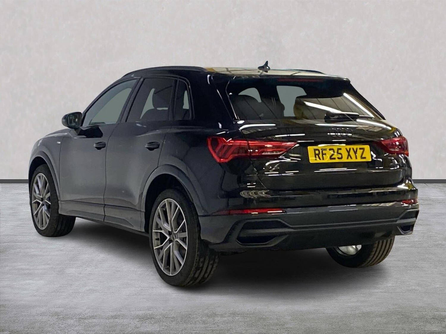 Used Audi Q3 2025 for sale - 76911290: Photo 2