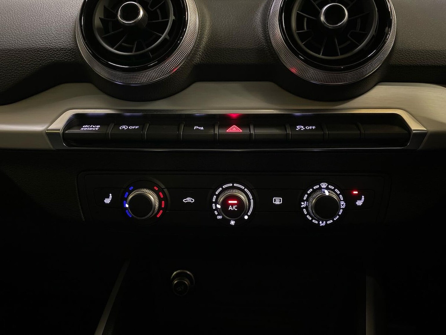 Used Audi Q2 2025 for sale - 76510661: Photo 12