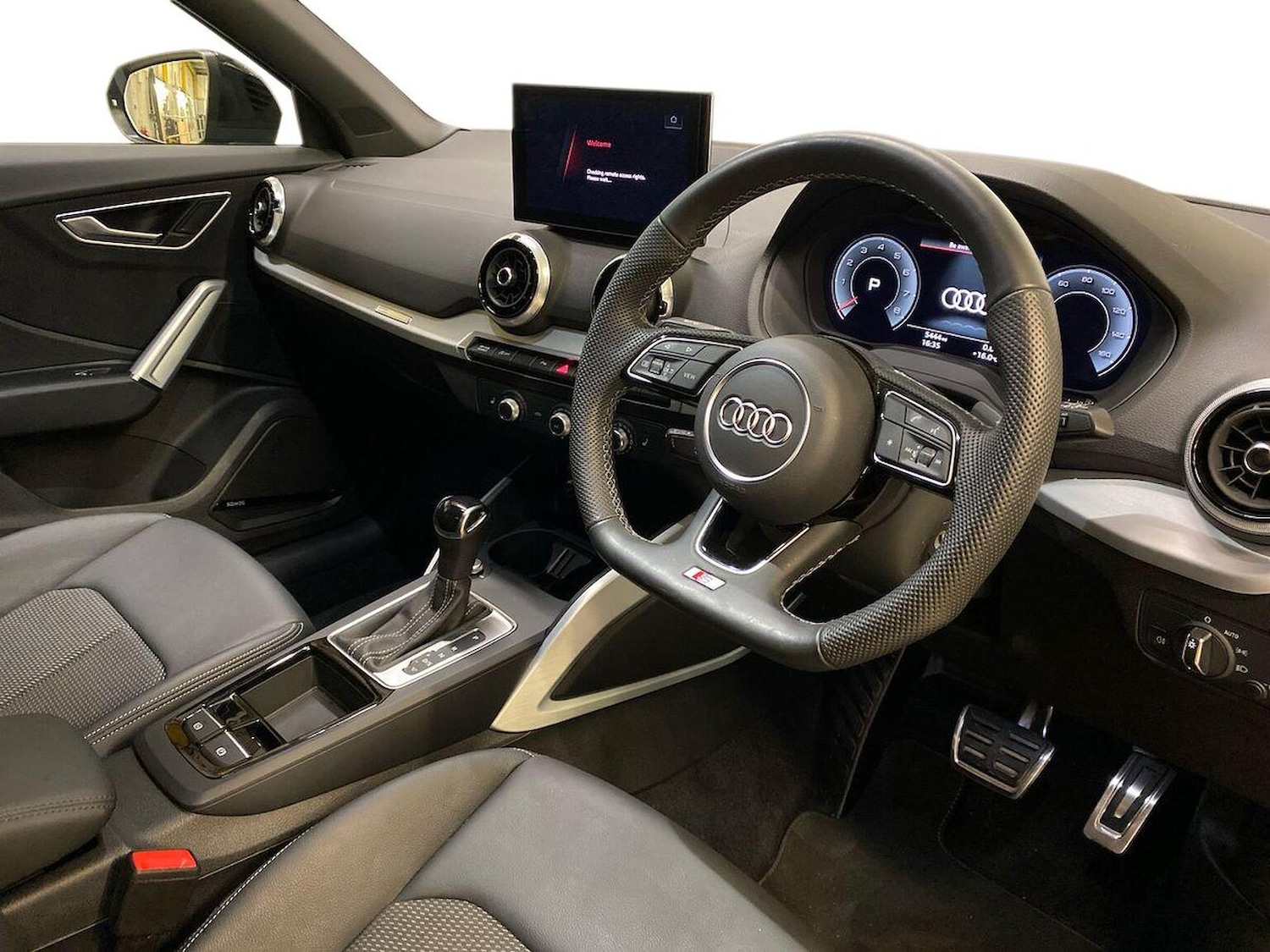 Used Audi Q2 2025 for sale - 76510661: Photo 15