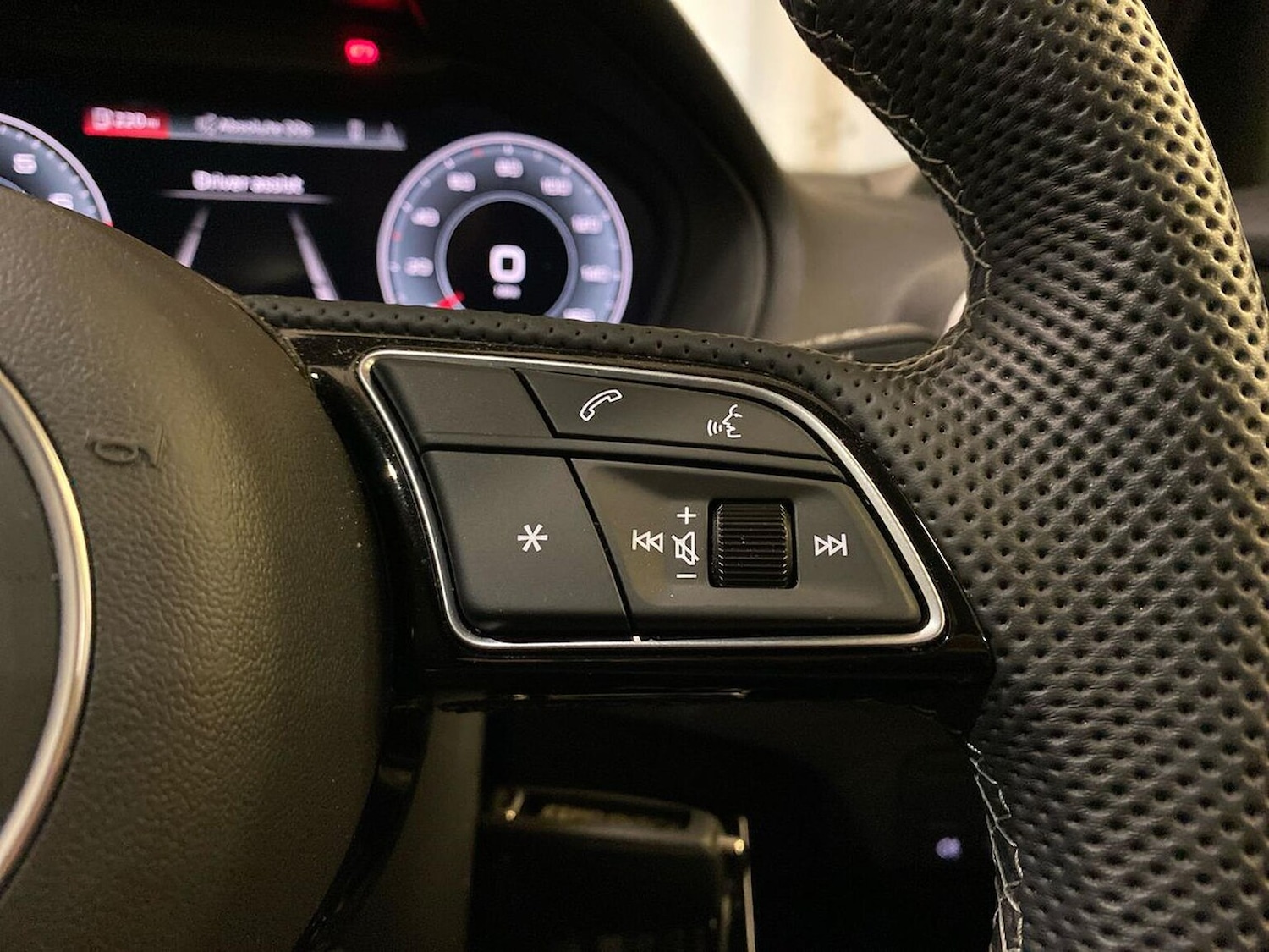 Used Audi Q2 2025 for sale - 76510661: Photo 27