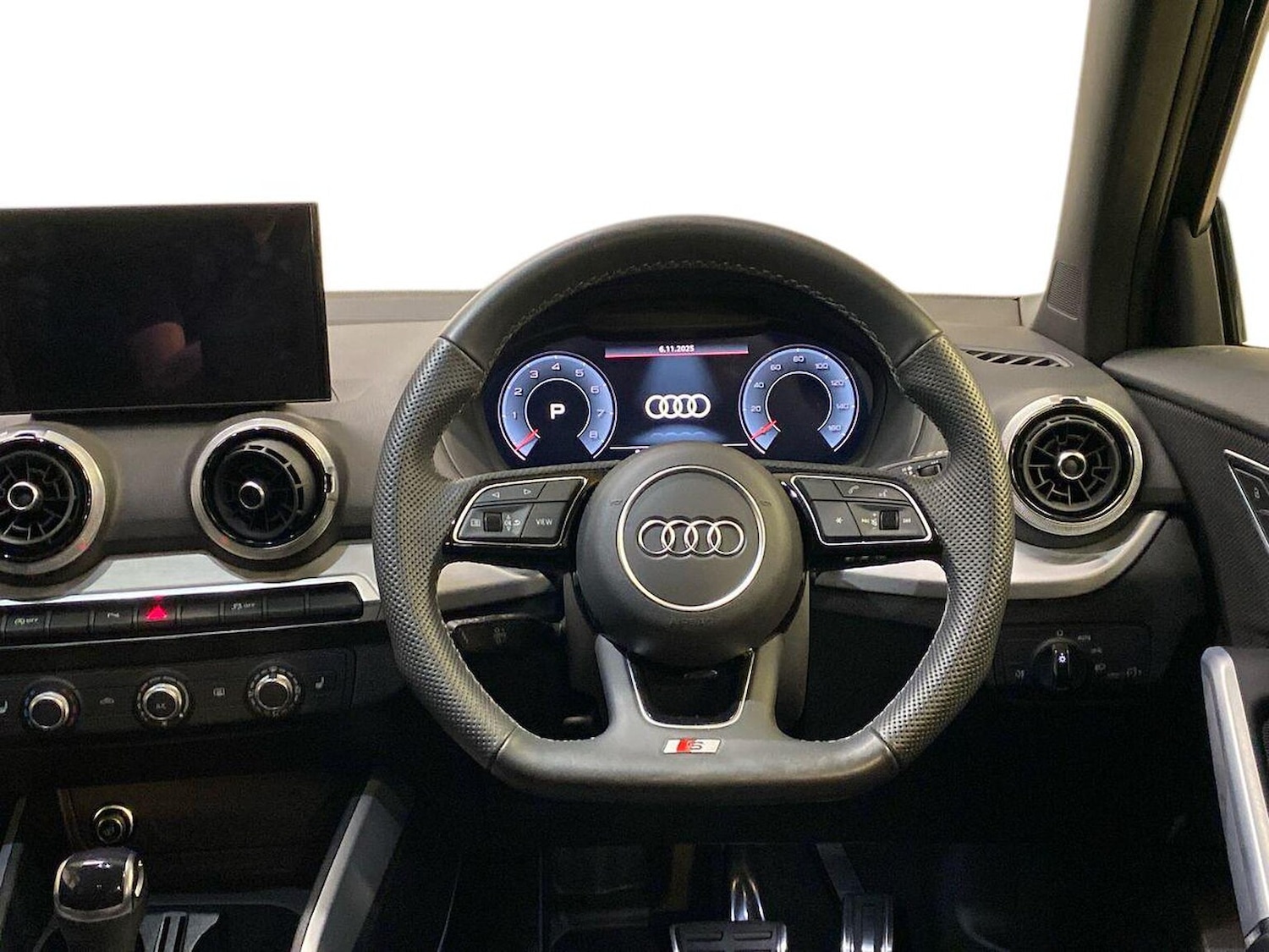 Used Audi Q2 2025 for sale - 76510661: Photo 9