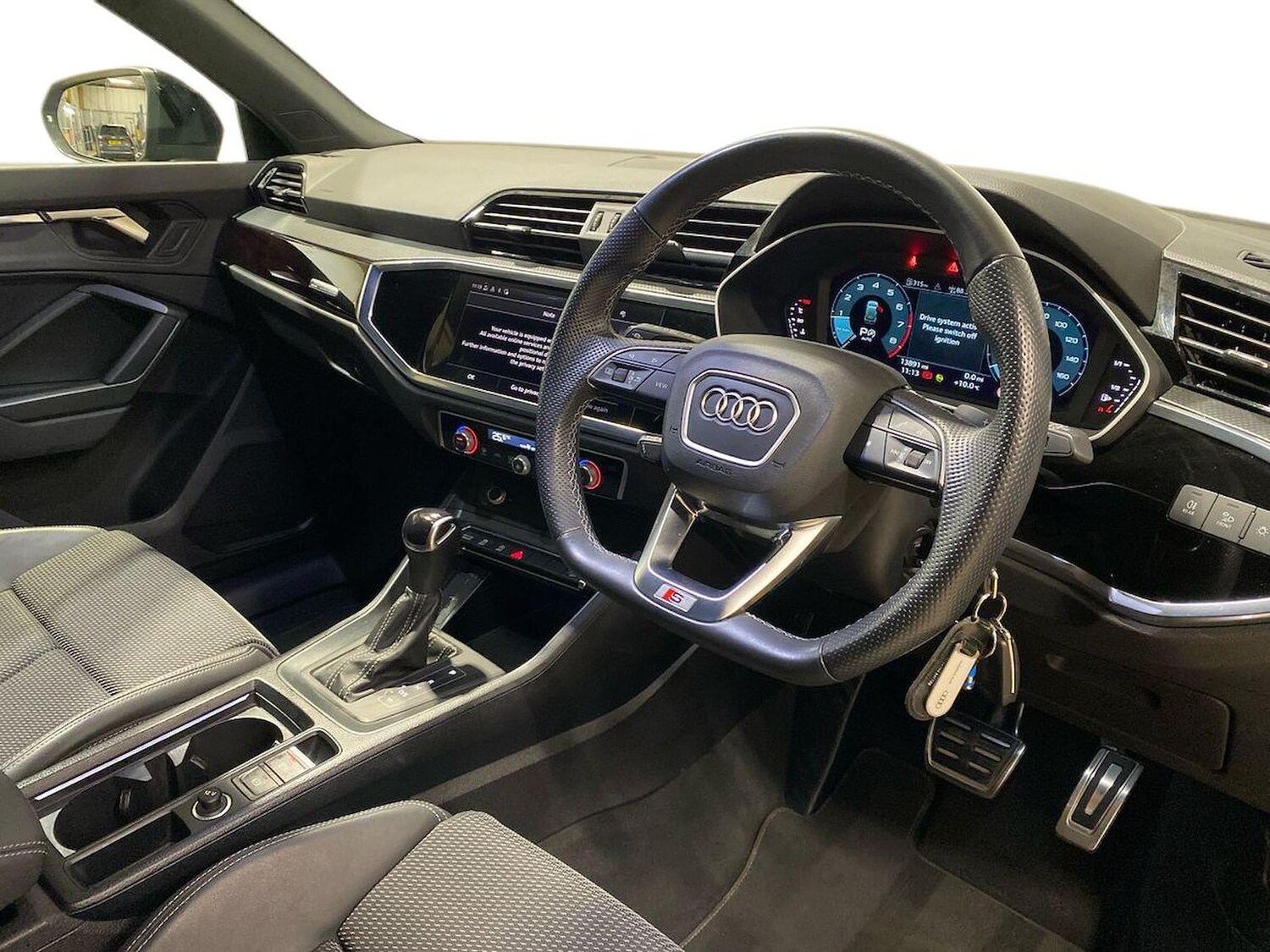 Used Audi Q3 2023 for sale - 77487795: Photo 15