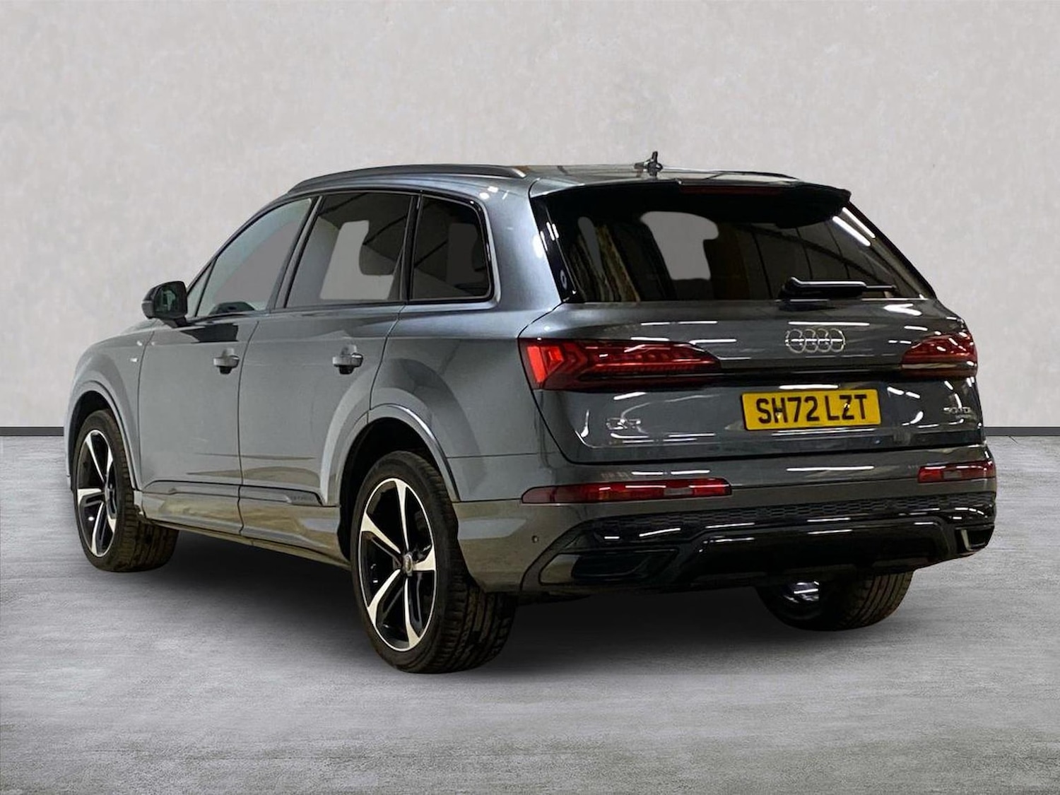 Used Audi Q7 2023 for sale - 78191560: Photo 2